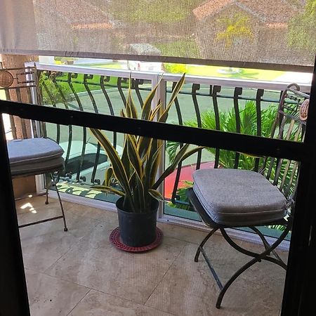 The Palms- Caribbean Estates -10 Minutes From The Beach- Gated Community Portmore Esterno foto